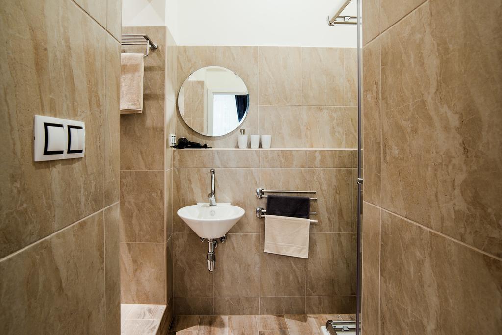 Apartment Gesse Březinova Praag Buitenkant foto