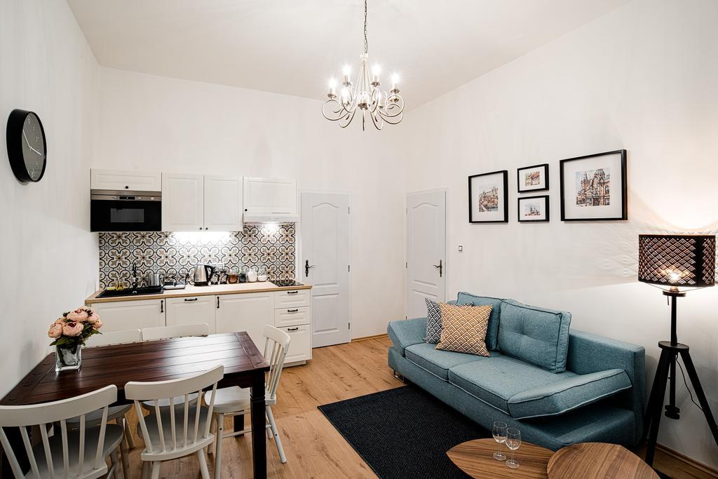 Apartment Gesse Březinova Praag Buitenkant foto