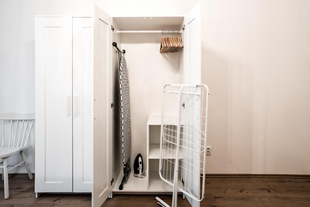 Apartment Gesse Březinova Praag Buitenkant foto