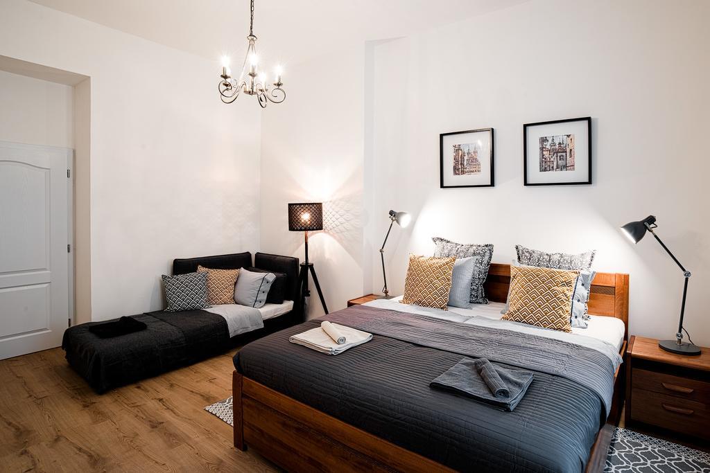 Apartment Gesse Březinova Praag Buitenkant foto